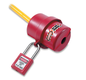 Masterlock No. 487 Rotating Electrical Plug Lockout For 110 and 220 Volt Plugs